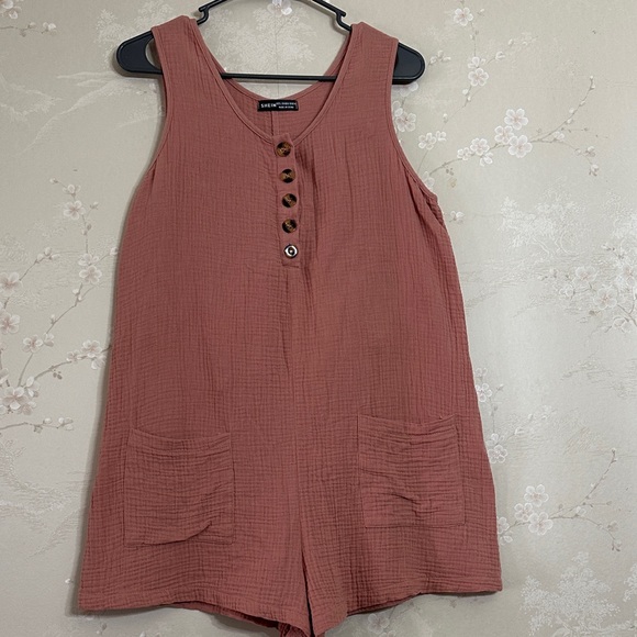 SHEIN Pants - SHEIN Pink Textured Fabric Romper Large (8/10) P2P 19” and Length 3”